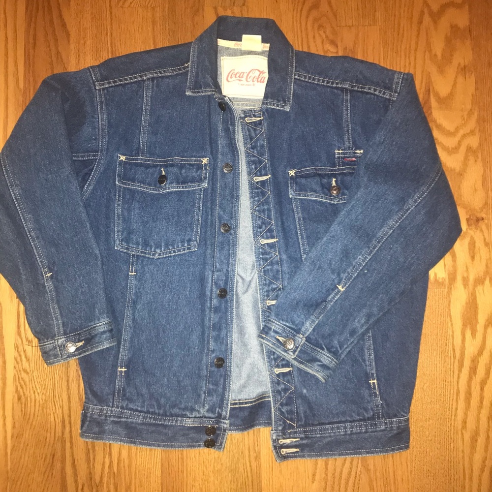 coca-cola vintage jean jacket (maddie ziegler owns